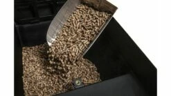 Broil King Pellet And Charcoal Scoop 63946 8 Broil King Pellet And Charcoal Scoop 63946 -UK BBQ Sales 2024 63946 action 04 1000x563 1