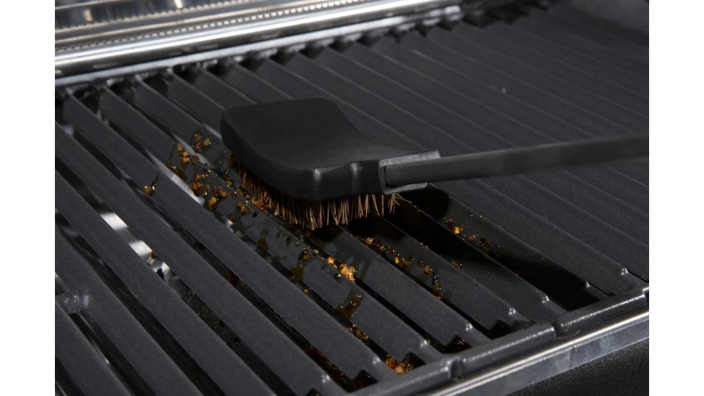 Broil King Baron Palmyra Grill Brush - 64038 4 Broil King Baron Palmyra Grill Brush - 64038 - Image 2