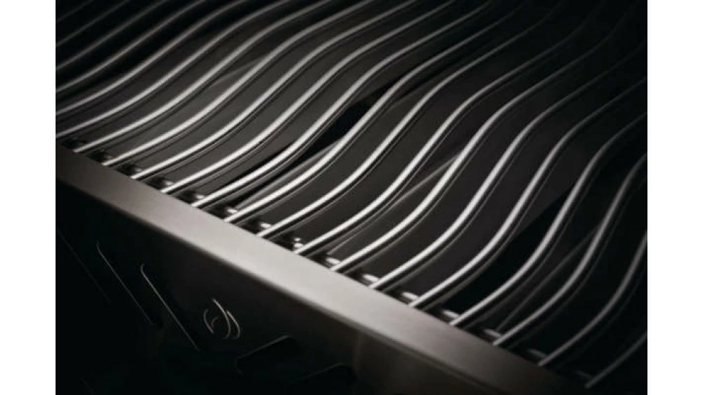Napoleon Prestige P500RSIBNSS-3-CE Natural Gas BBQ - Free Rotisserie And Cover 6 Napoleon Prestige P500RSIBNSS-3-CE Natural Gas BBQ - Free Rotisserie And Cover - Image 4
