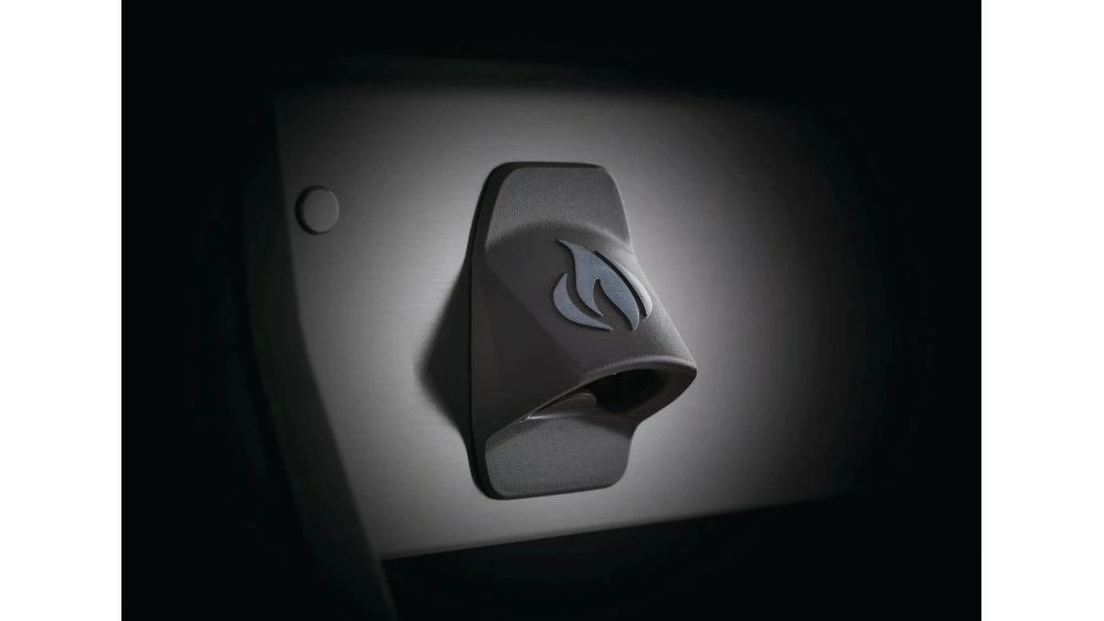 Napoleon Rogue RSE625RSIBPSS-1-GB Gas BBQ - Free Cover & Accessories 7 Napoleon Rogue RSE625RSIBPSS-1-GB Gas BBQ - Free Cover & Accessories - Image 5