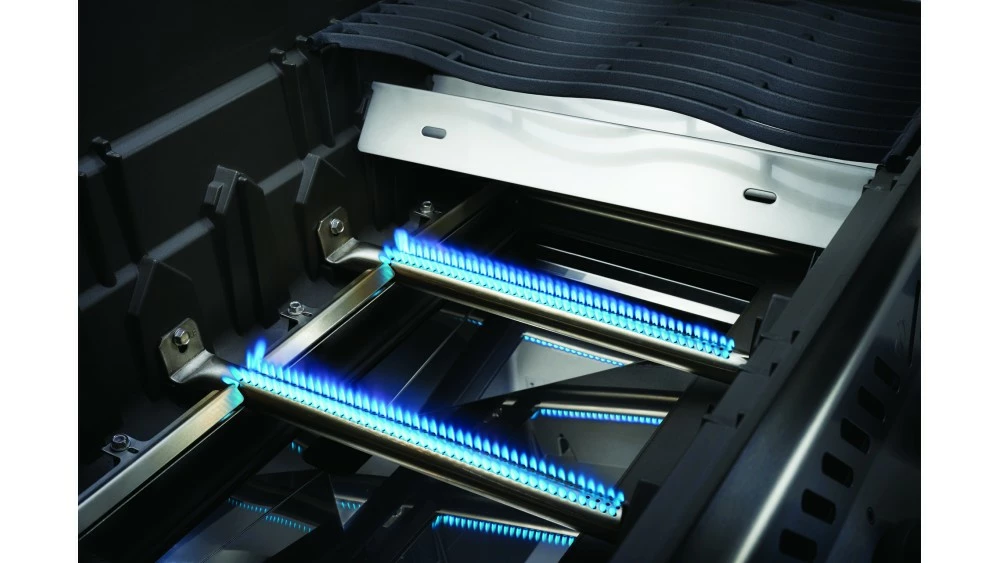 Napoleon Rogue R425PK-1-GB Gas BBQ - Free Cover & Accessories 8 Napoleon Rogue R425PK-1-GB Gas BBQ - Free Cover & Accessories - Image 6