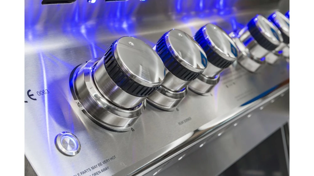 Whistler Grills - Burford 4 Built In Gas BBQ - Free Cover & Rotisserie 8 Whistler Grills - Burford 4 Built In Gas BBQ - Free Cover & Rotisserie - Image 6