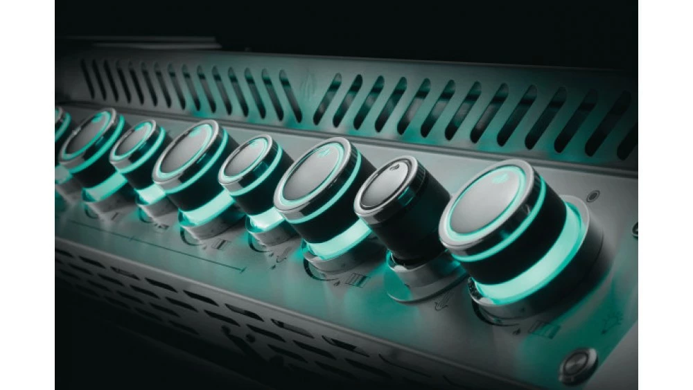 Napoleon Prestige PRO500RSIBPSS-3-GB Gas BBQ - Free Rotisserie And Cover 10 Napoleon Prestige PRO500RSIBPSS-3-GB Gas BBQ - Free Rotisserie And Cover - Image 8