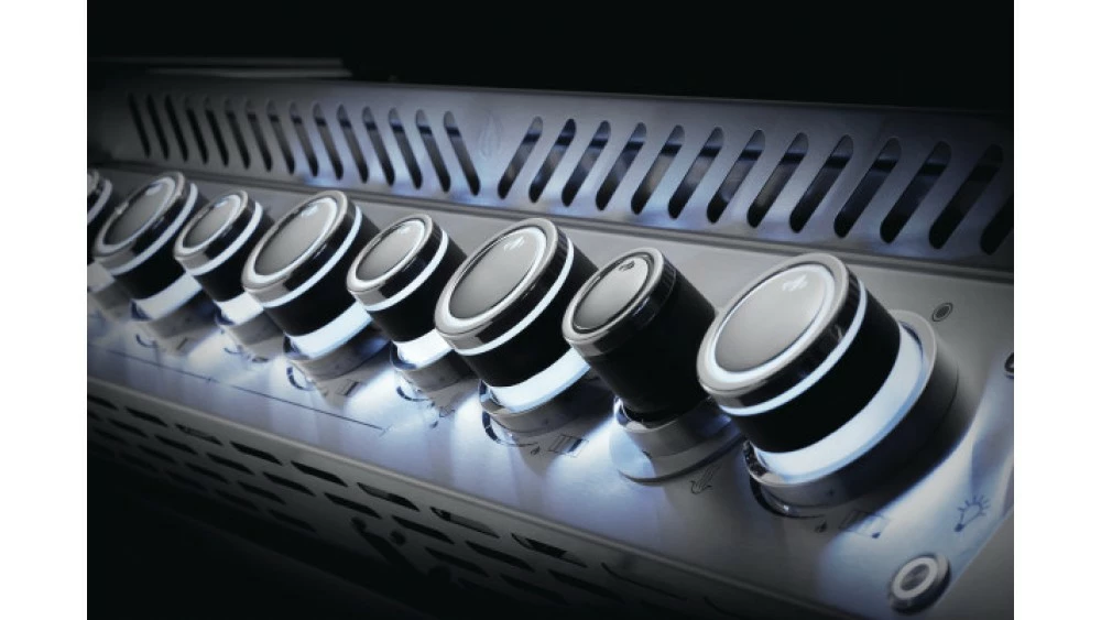 Napoleon Prestige PRO665RSIBNSS-3-GB Natural Gas BBQ - Free Rotisserie And Cover 8 Napoleon Prestige PRO665RSIBNSS-3-GB Natural Gas BBQ - Free Rotisserie And Cover - Image 6